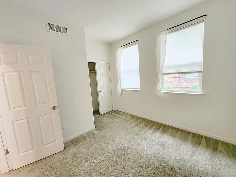 1025 Gabbiano Ln #1 — Photo 11