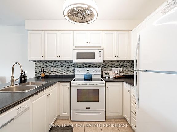 5th image of 79 Sanford St