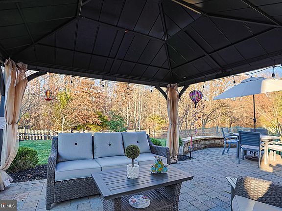 4th image of 9172 Laurel Highlands Pl