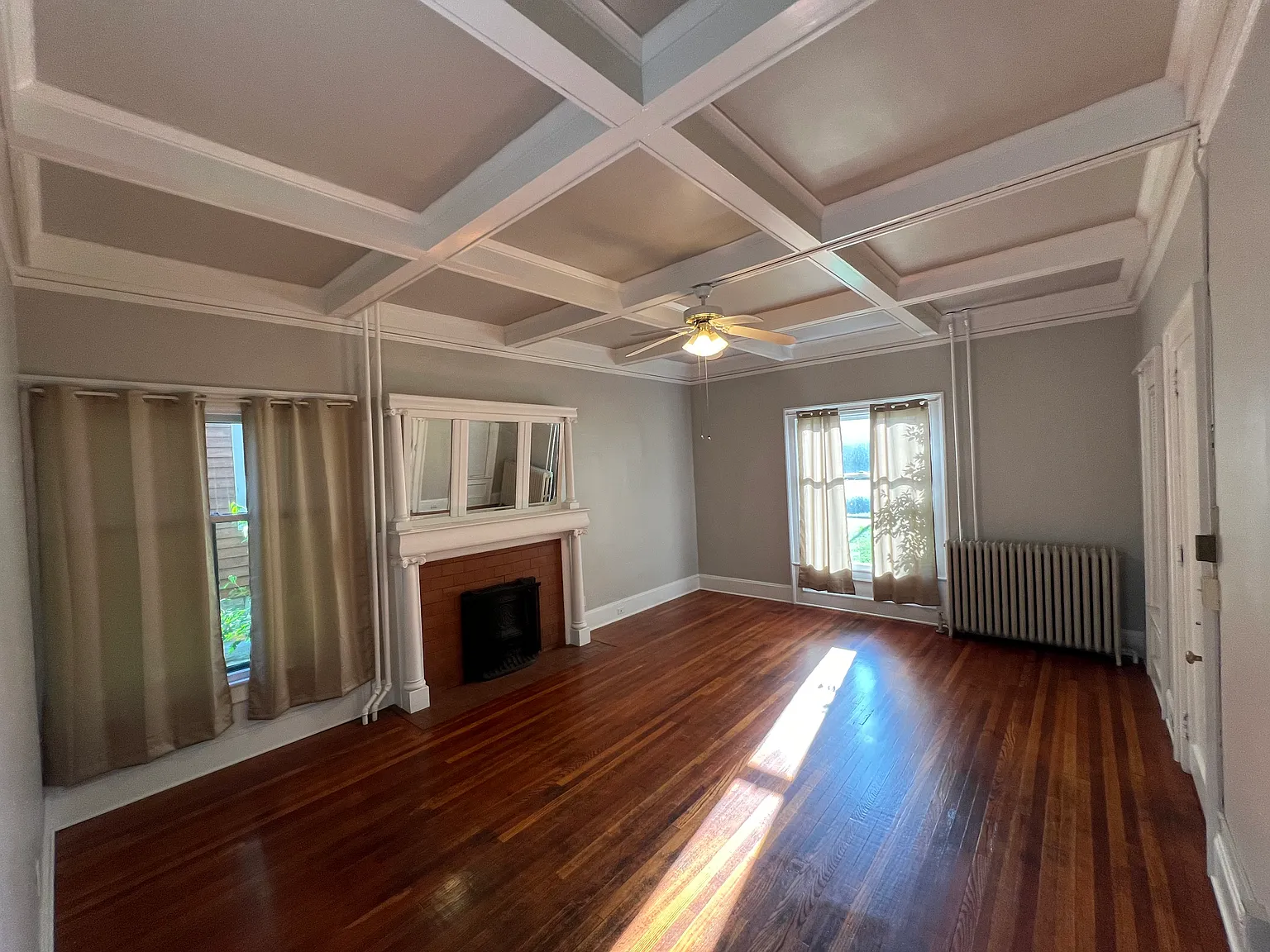 1 bed, 650 sqft, $1,300 — Photo 2
