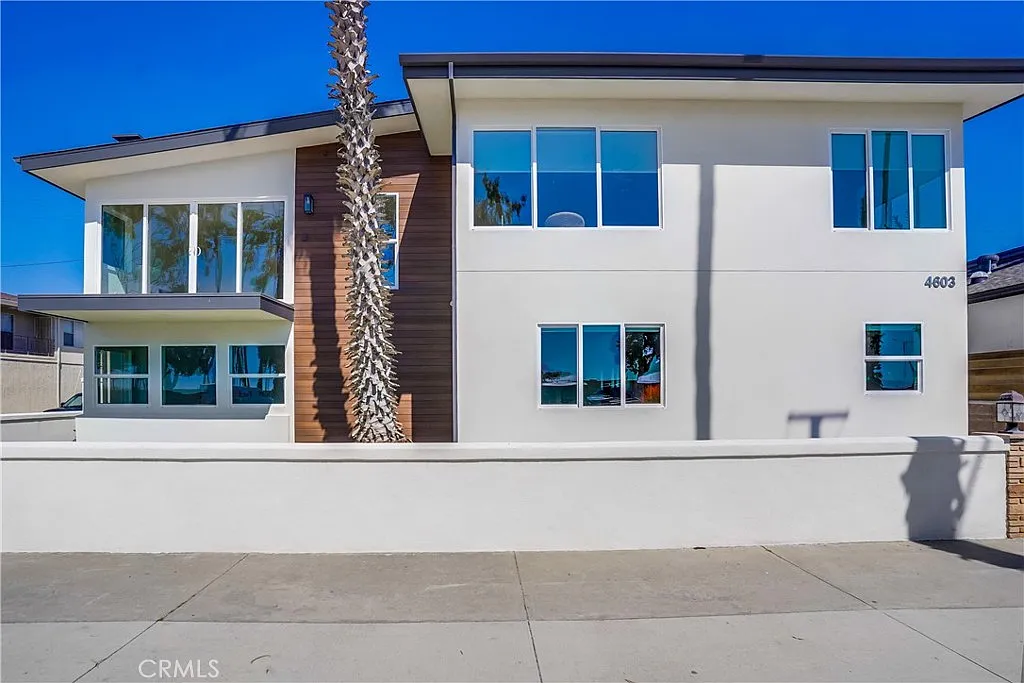 2 bed, 1006 sqft, $4,200 — Photo 1