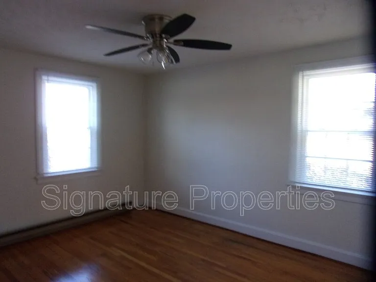 8329 Meadowbridge Rd — Photo 4