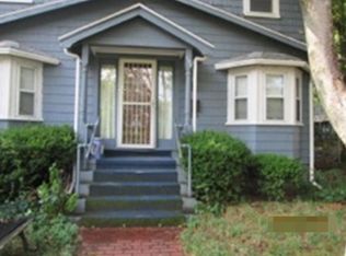 195 Lake Shore Dr, Weymouth, MA 02189