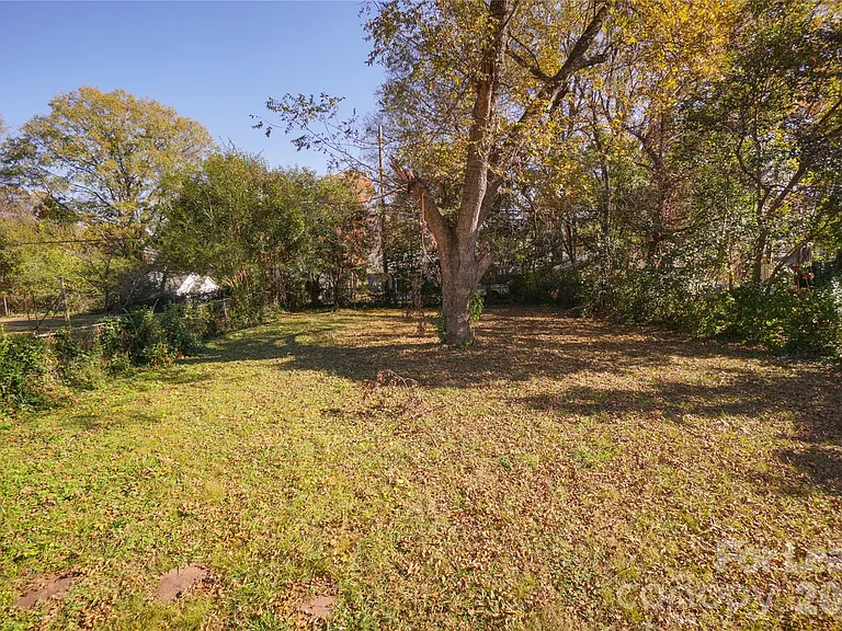 2143 Camp Greene St — Photo 16