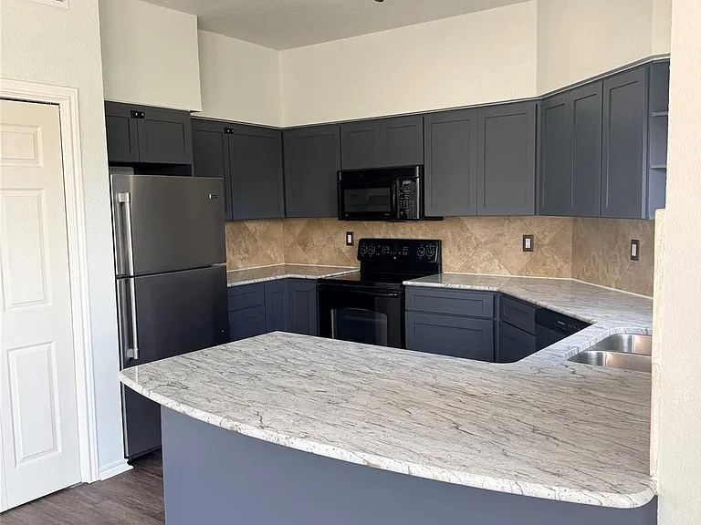 3404 American Dr #1320 — Photo 8