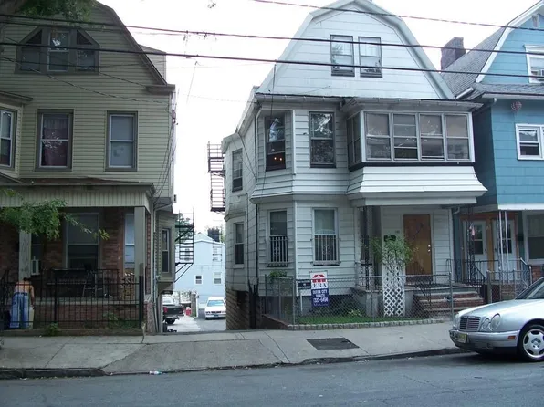 197 Woodside Ave, Newark, NJ 07104