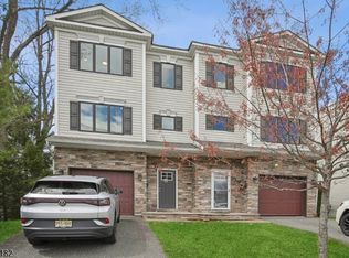 50 Willow St, Millburn, NJ 07041