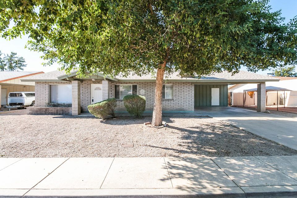 1st image of 903 E Glade Ave