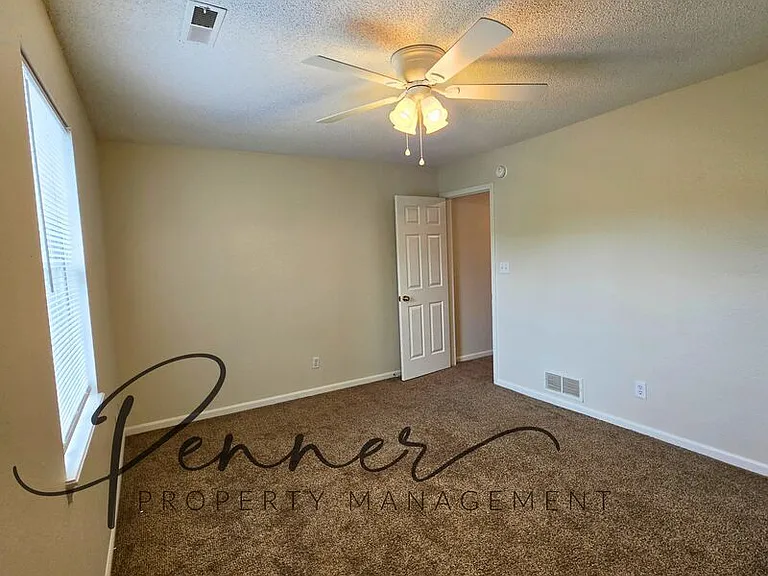 4609B NE Whispering Winds Cir — Photo 6
