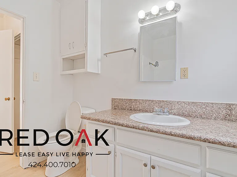 3925 Roxanne Ave #4 — Photo 13