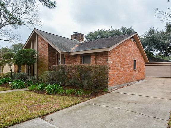 2nd image of 21203 Park Bend Dr
