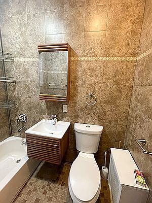 5th image of 21-23 Steinway St #1