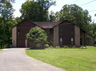 1 Dogwood Ln, Barboursville, WV 25504