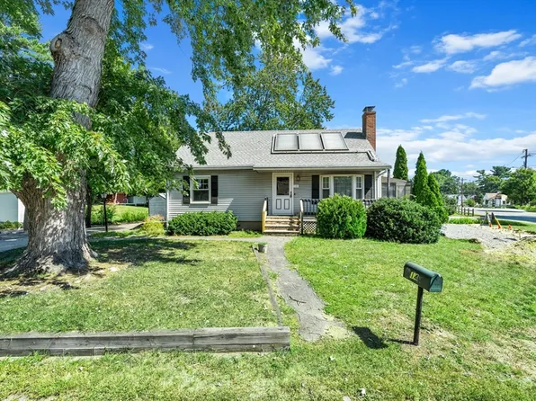 14 Hathaway Rd, Wilmington, MA 01887