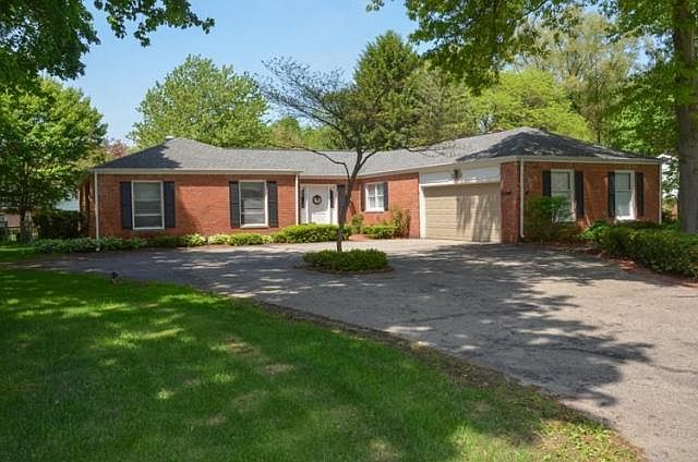 1st image of 52789 Brookdale Dr