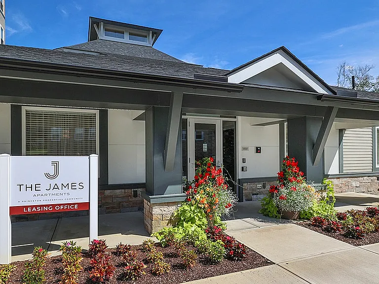 The-James-Apartments (3)