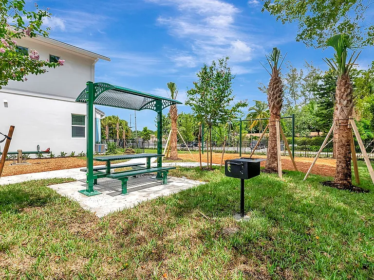 Prince Place Townhomes — Photo 35