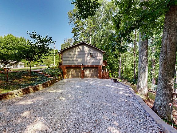4th image of 1025 Red Fox Ln
