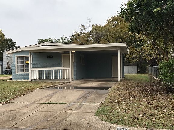 2nd image of 1808 Oakwood St