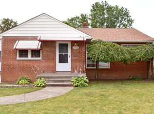5912 Monica Ln, Garfield Heights, OH