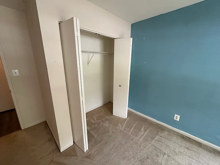 4906 Columbia Rd #2 — Photo 30