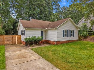 8 Loney Cir, Greensboro, NC 27406