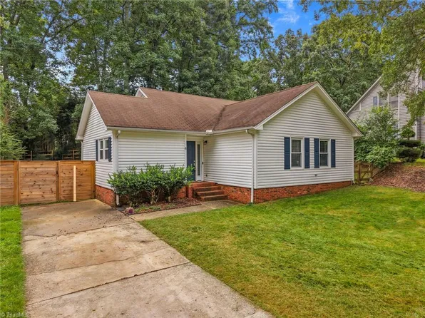 8 Loney Cir, Greensboro, NC 27406