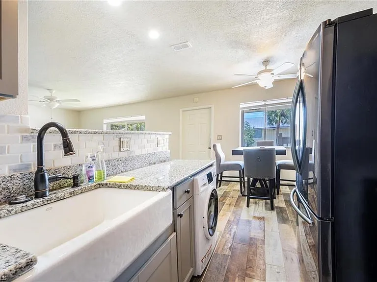 4625 Bayshore Dr #D16 — Photo 5