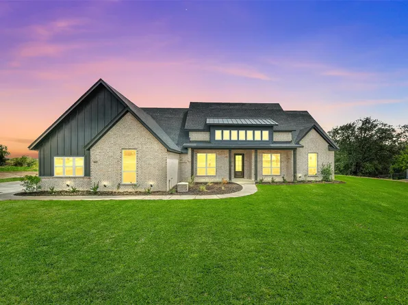 1012 Freedom Ct, Weatherford, TX 76088