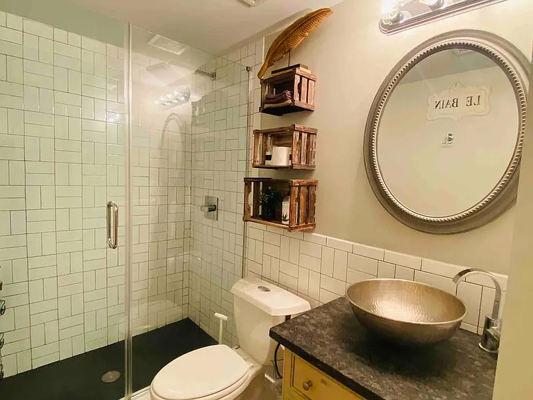 423 Columbia Rd NW #1 — Photo 4