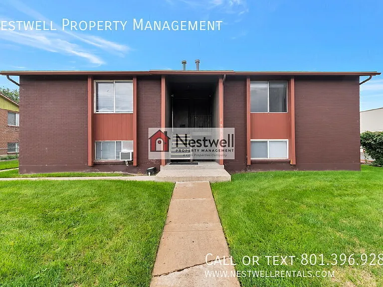 1881 W Lake Park Dr #4 — Photo 16