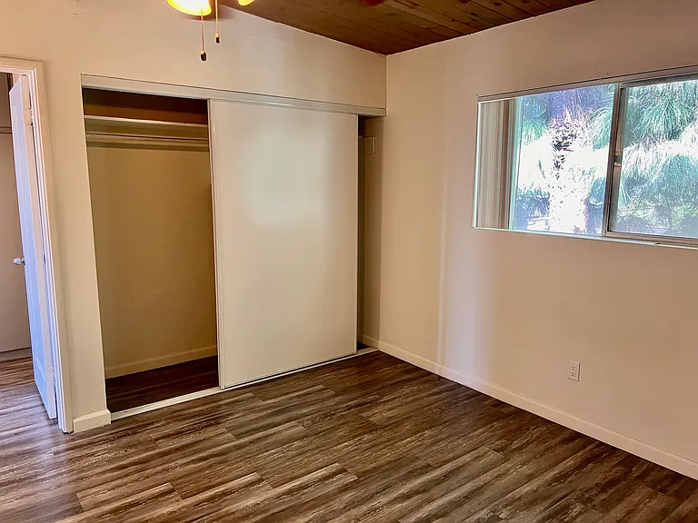 1210 W Lewis St #6 — Photo 10