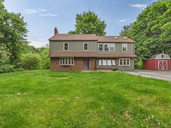 4th image of 39 Manning Avenue