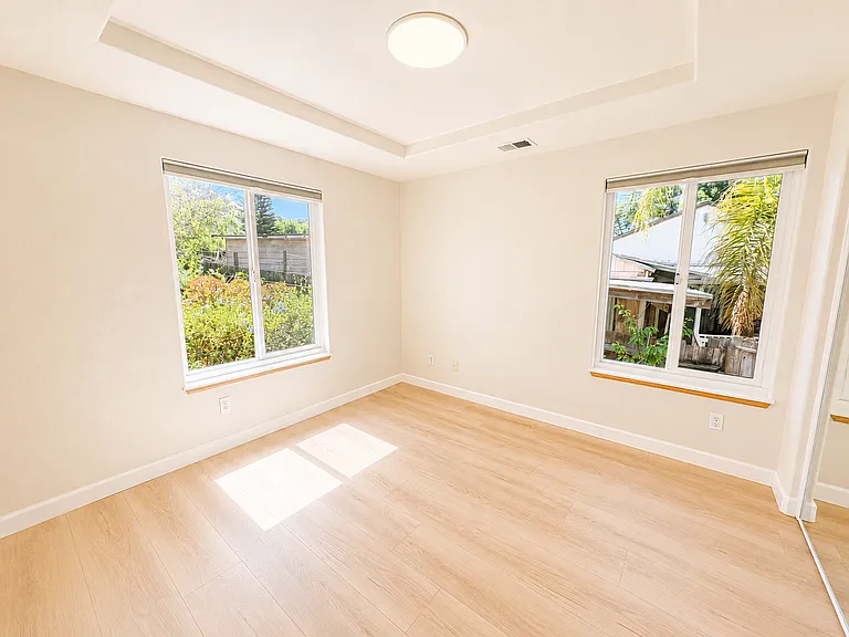 38034 Stenhammer Dr — Photo 8