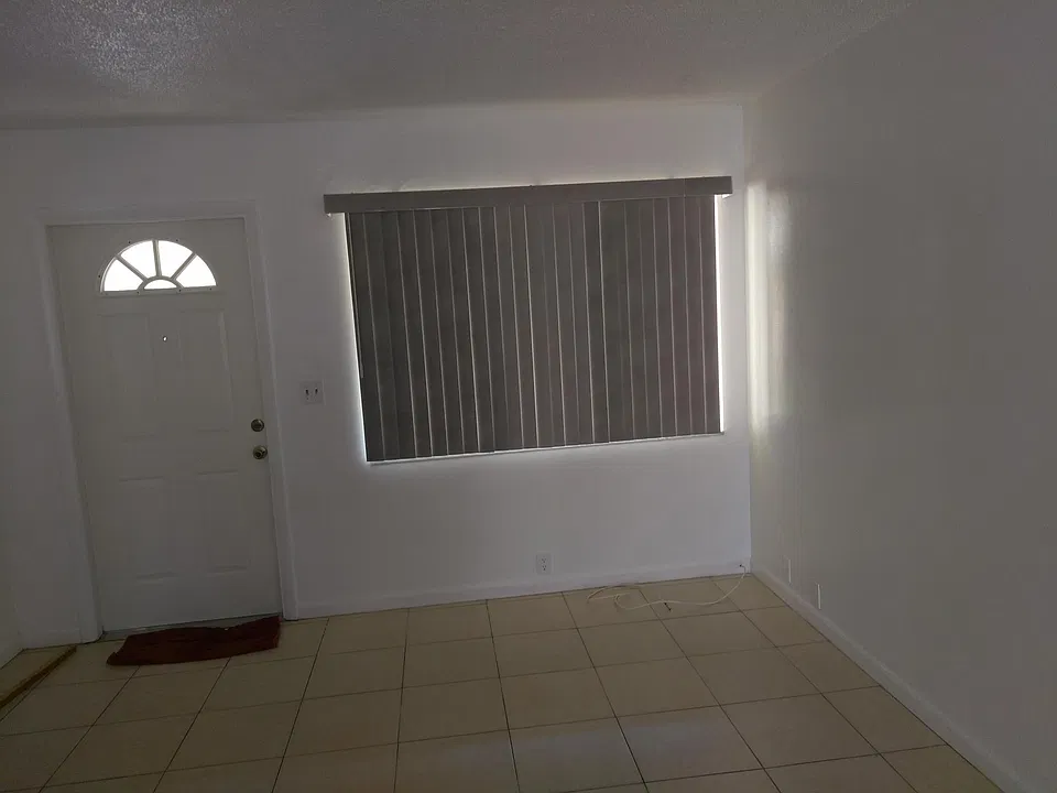 4350 NW 21st Ave