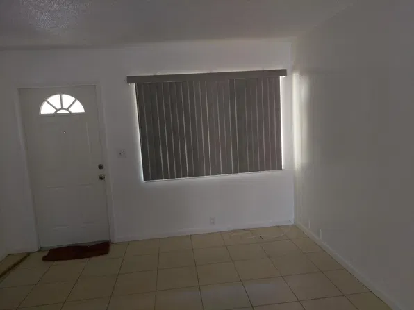 4350 NW 21st Ave, Oakland Park, FL