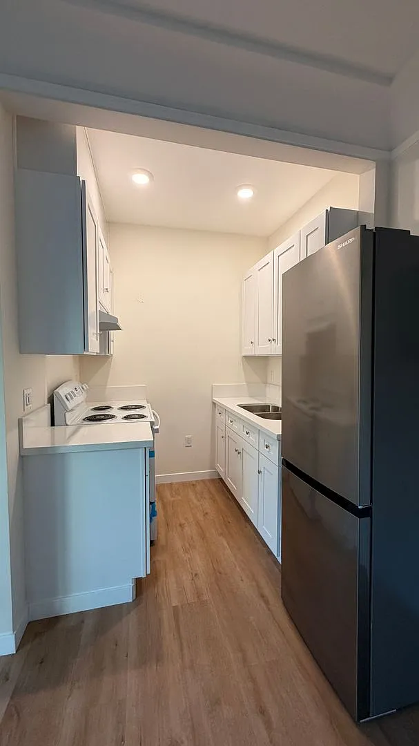 5503 W. Romaine St., Llc — Photo 4