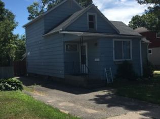 527 Maplewood Ct, Kingsford, MI 49802