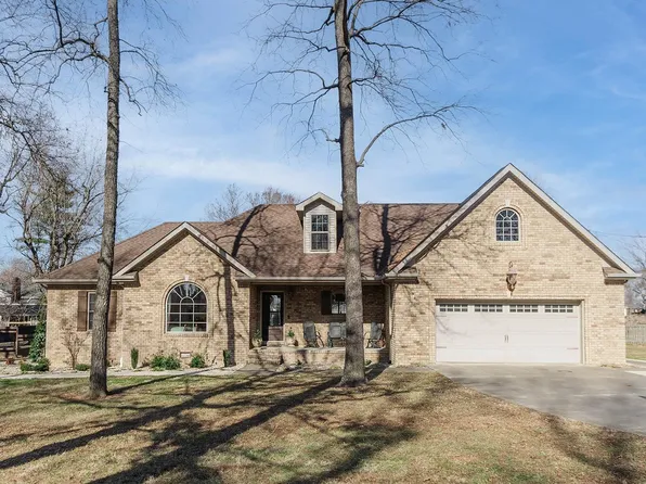 84 Wildwood Dr, Murray, KY 42071