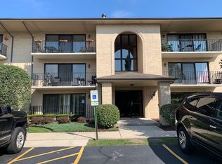 5804 W College Dr #1B, Alsip, IL 60803