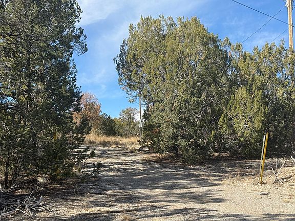 2nd image of 2 Jesse James Rd