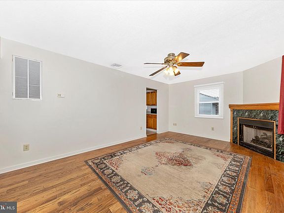 4th image of 502 Military Rd