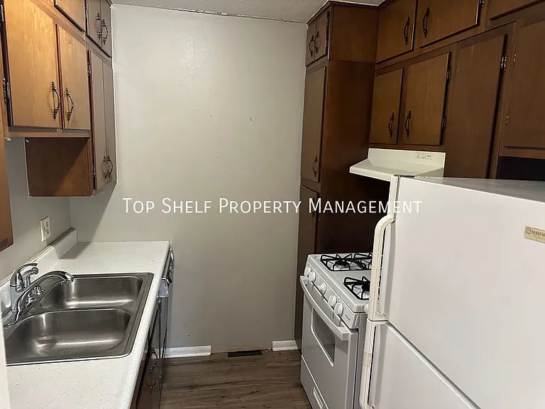 3810 SW 12th St #2 — Photo 4