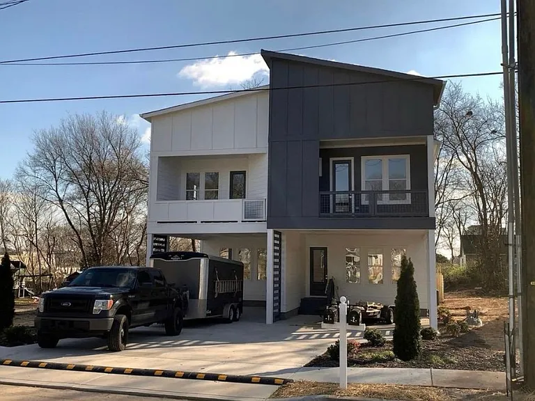 2407 Middle St — Photo 16