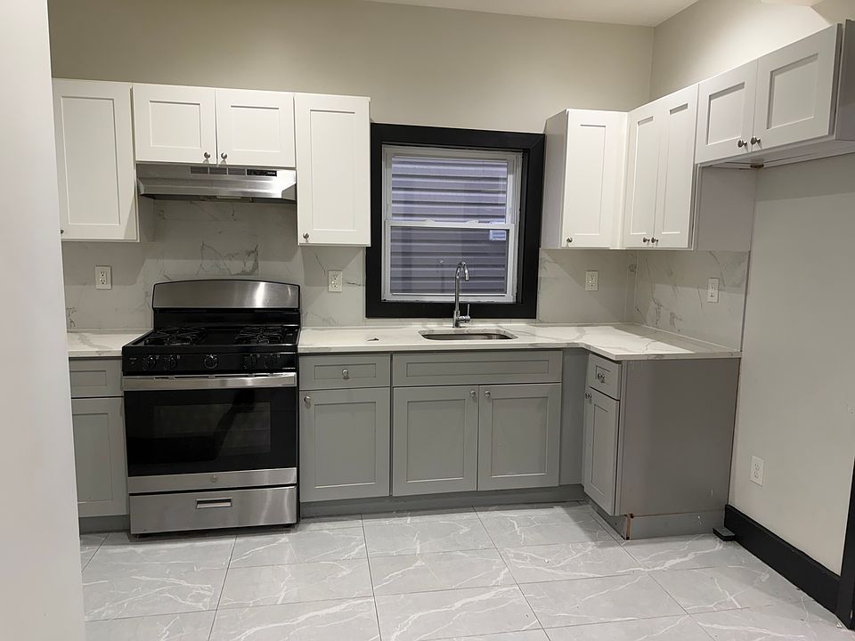 1st image of 45 N 6th St Floor 1