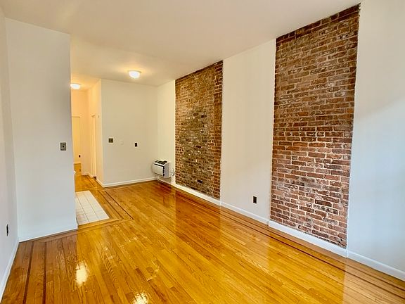 3rd image of 326 E 34th St APT F3