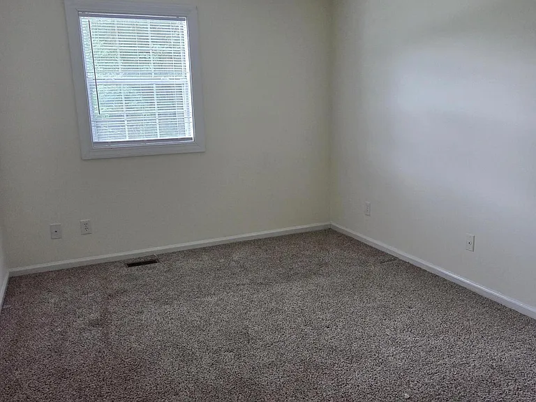 2902 Cedar Creek Rd #A — Photo 10