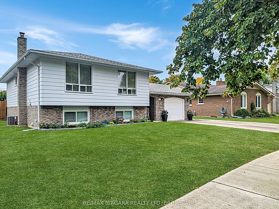 2nd image of 3170 Corry Cres