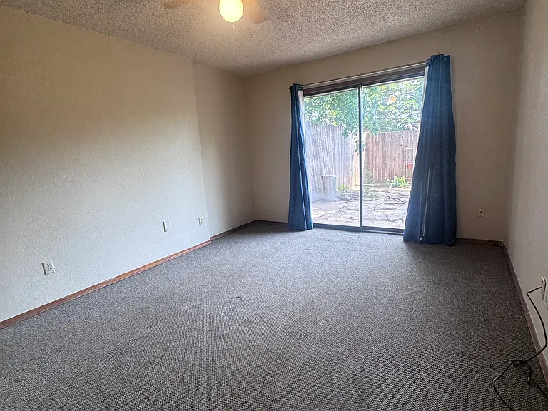 1704 N Gleason Ave — Photo 7
