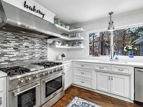 5th image of 1030 N 15th St